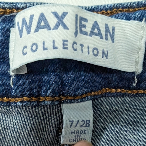 Wax Jean collection Women Mom Stretch blue distressed Jeans Size 7/28 - Picture 3 of 11